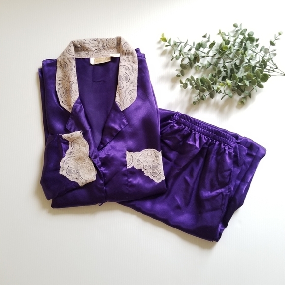 VICTORIA'S SECRET Vintage Gold Label Pajama Set Purple Satin Lace M - Picture 3 of 12